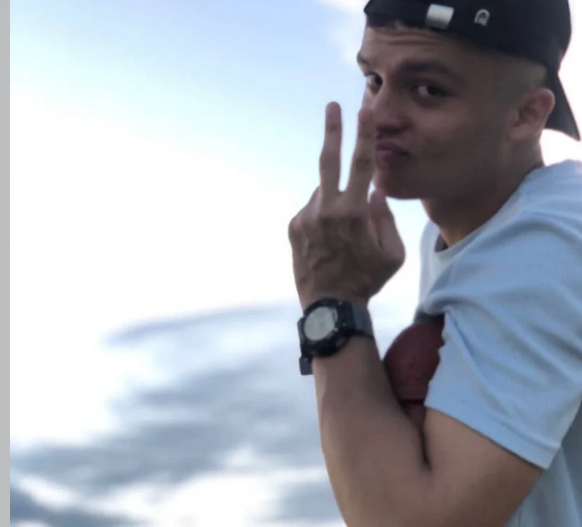 misbyr's Offline Chat Room
