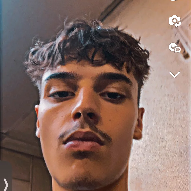 CarmeloA Offline XXX-chat