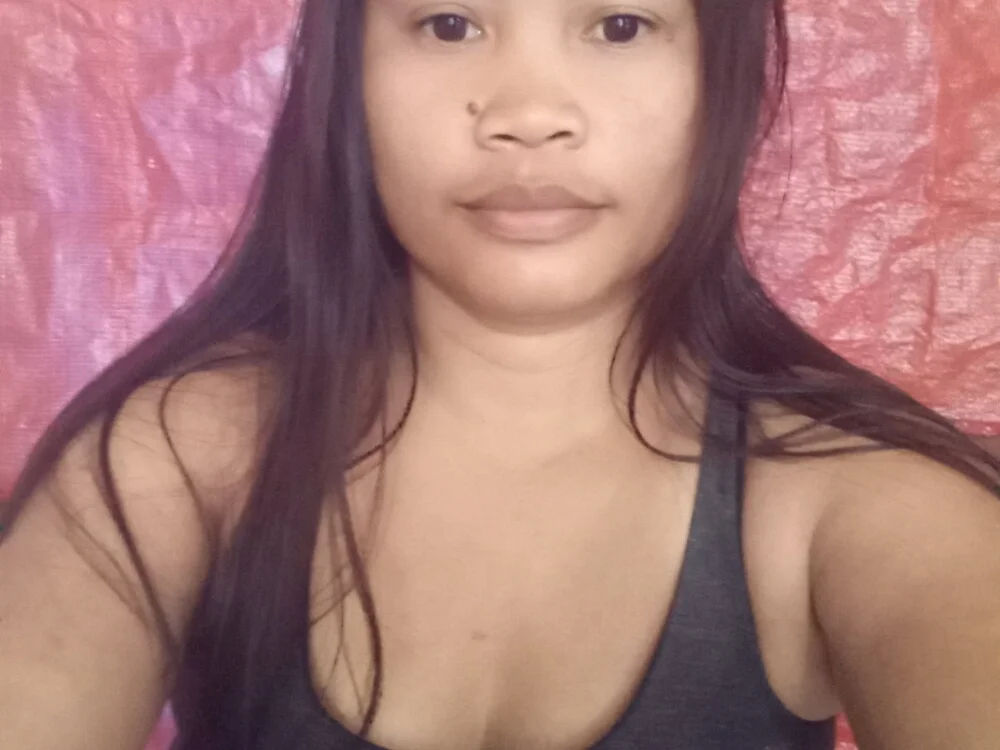 cheeseGirl69 離線 XXX 聊天