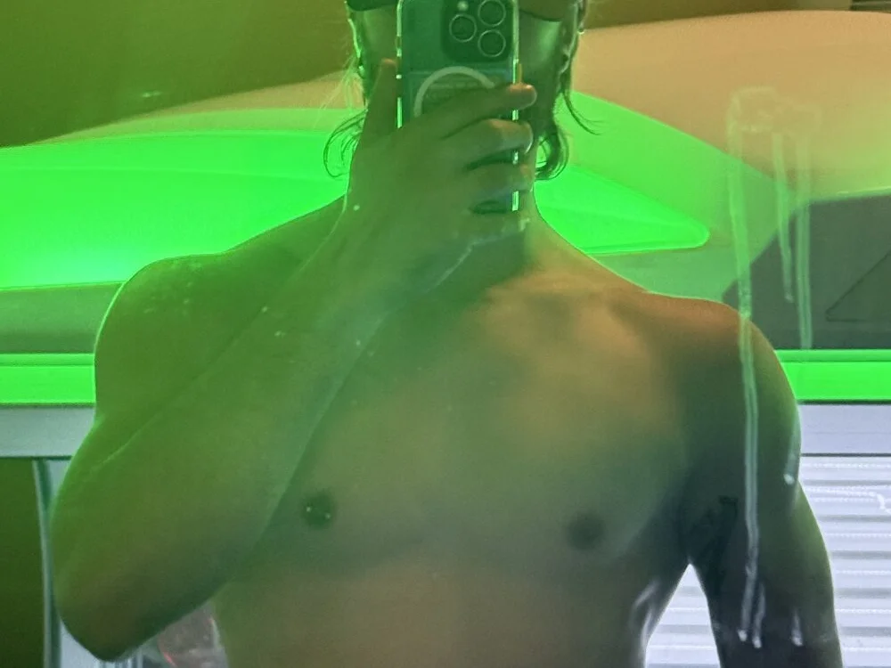 BuurningBoy 离线XXX聊天