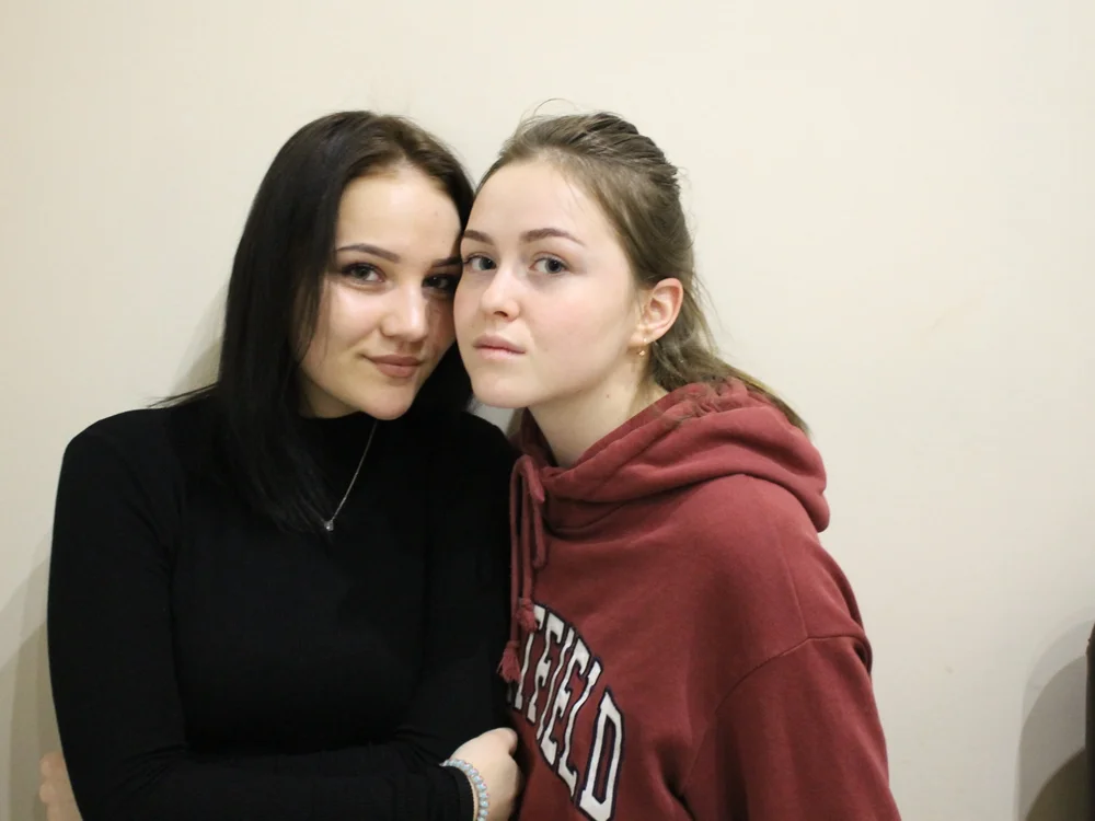 Gretta_and_Jetta's Offline XXX Chat