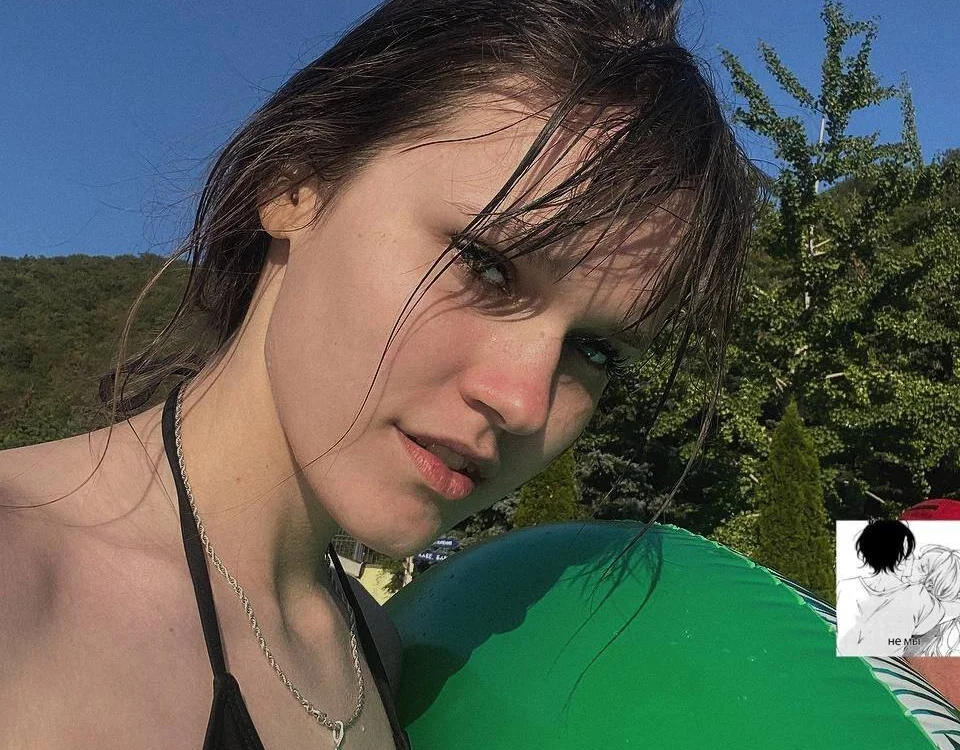 ririazelia's Offline XXX Chat