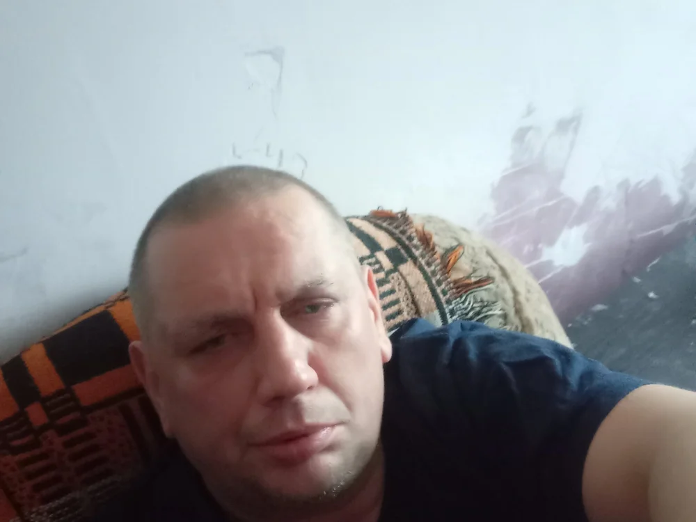 kutasojebca's Offline Chat Room