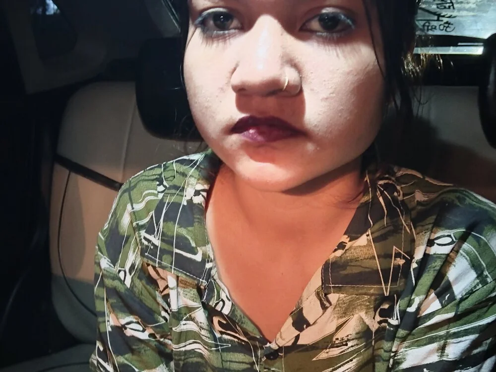 Aani_0's Offline XXX Chat