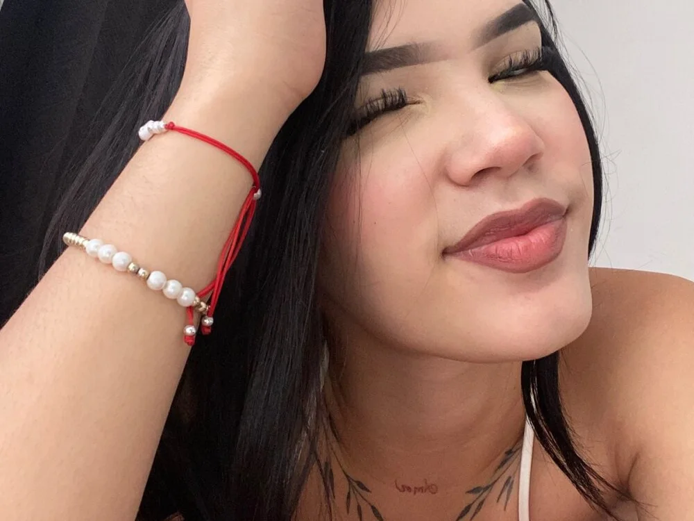 beautiful_strength_ggh's Offline XXX Chat