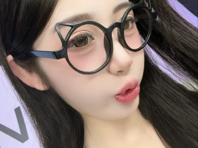 88_Emeralds on StripChat