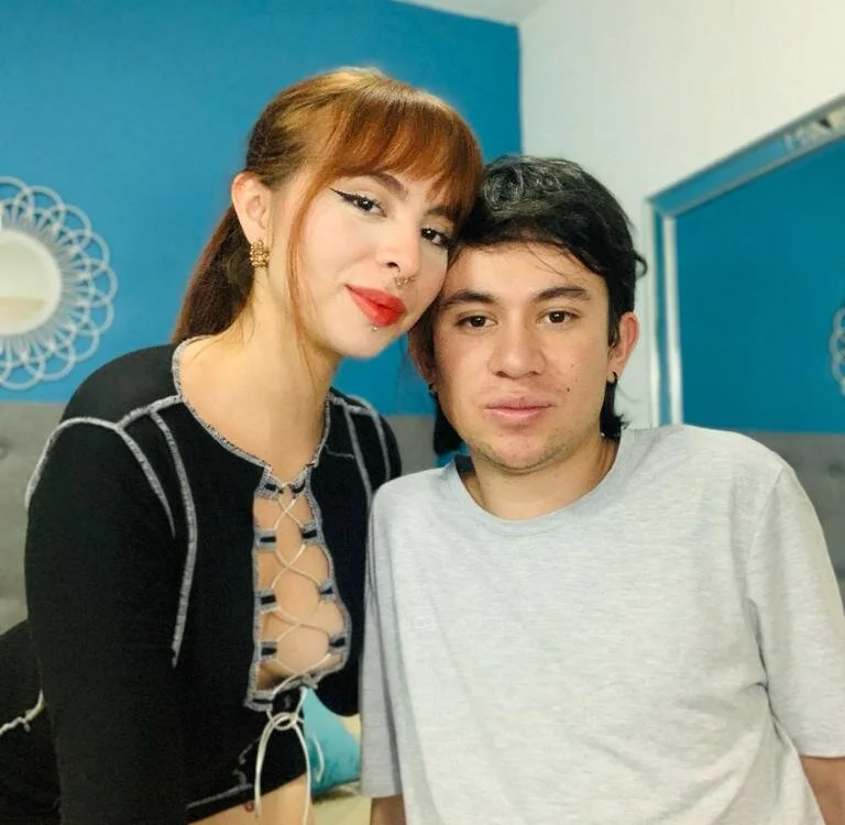 appocalypsee Chat XXX offline