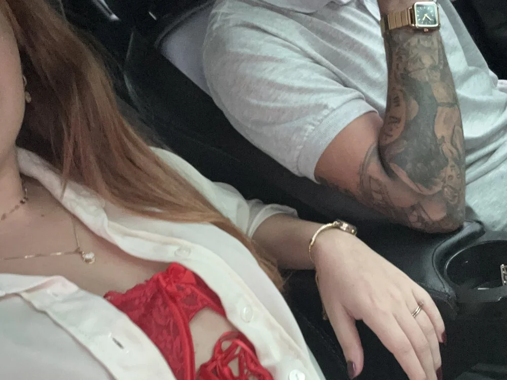 meninadeparis' Offline XXX Chat