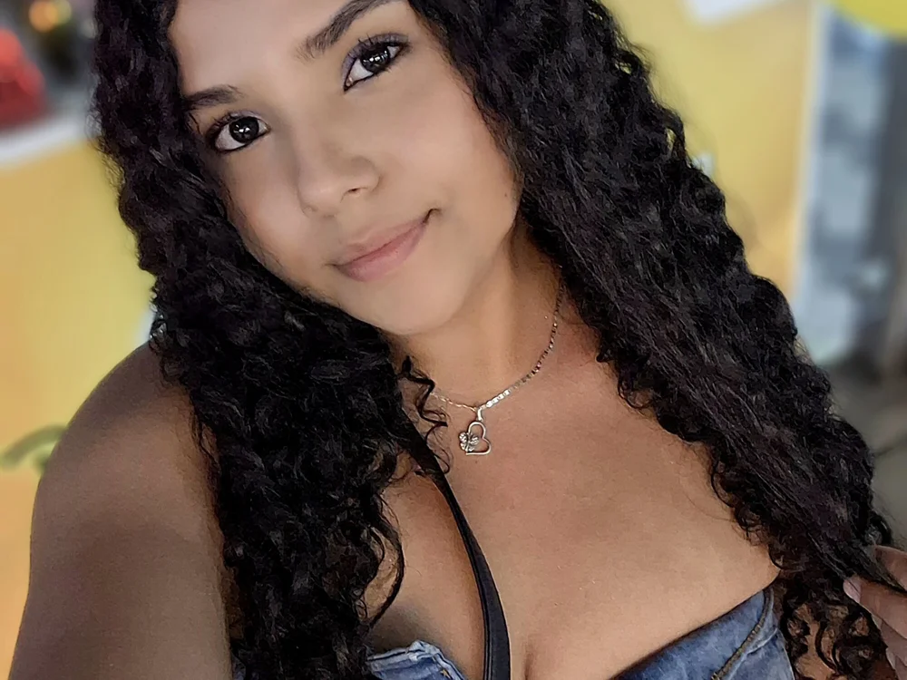 valenmaddy's Offline XXX Chat