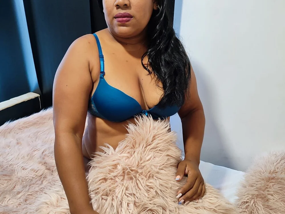 KeylaAmez's Offline Chat Room