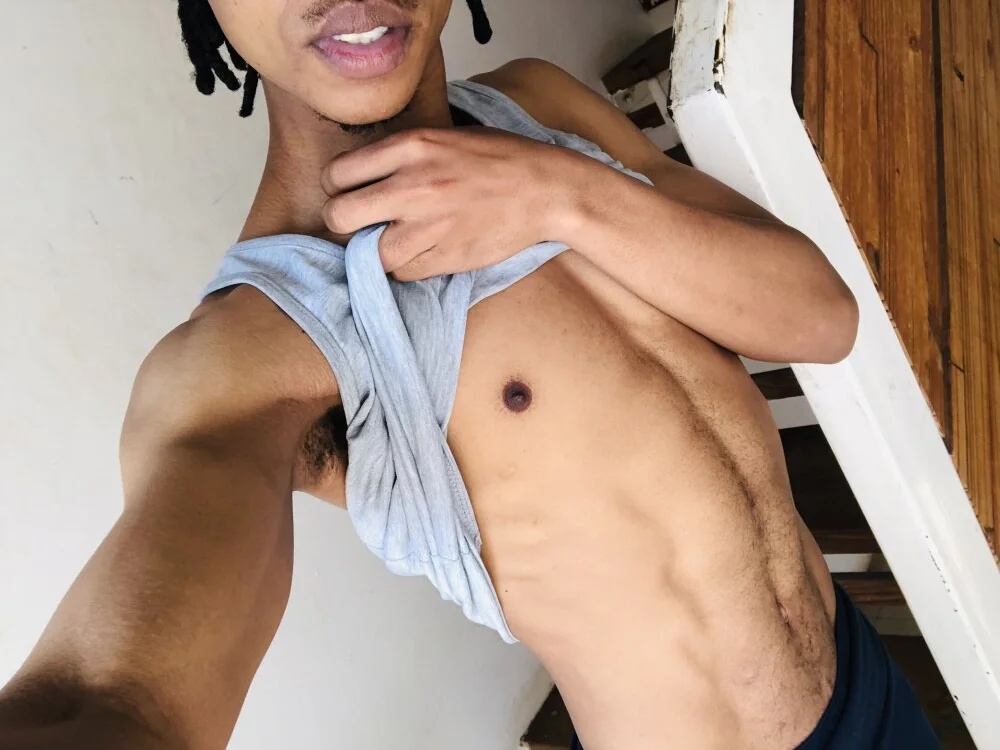 tristenmilesのオフラインXXXチャット