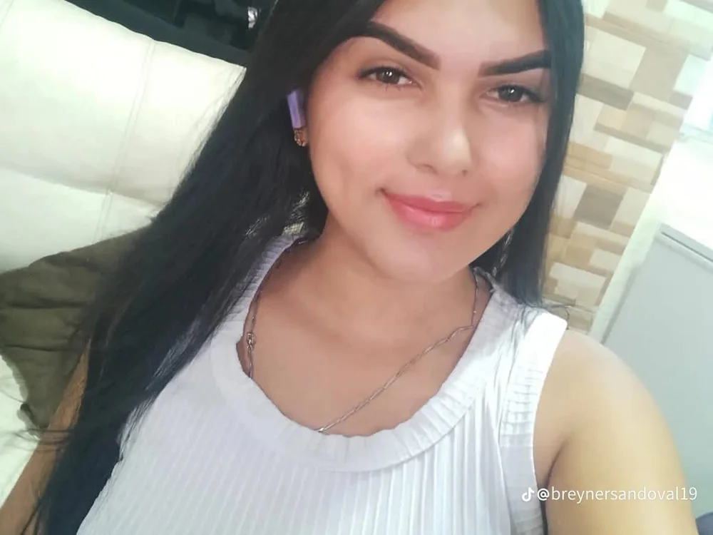Mia_Boccini_ offline chatrum