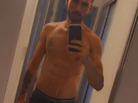 แชท XXX สดของ Hugo-tentation34