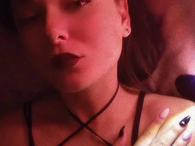 Chloe_Cherrys - Couple 