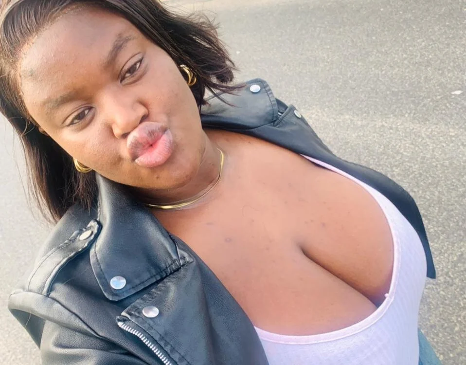 sexxyboobsqueenxx's most recent online preview