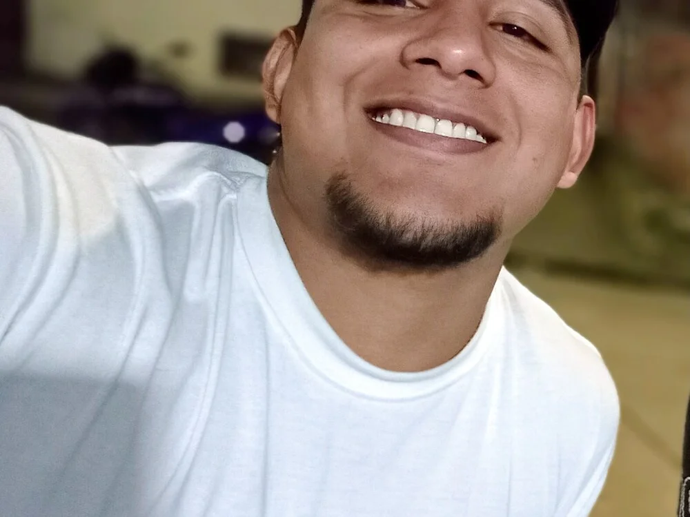 Frencho10 Offline XXX-chat