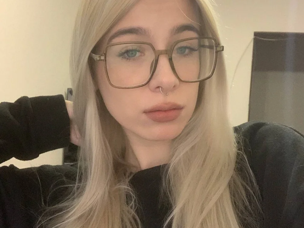 _Dream_Girl_'s Offline XXX Chat