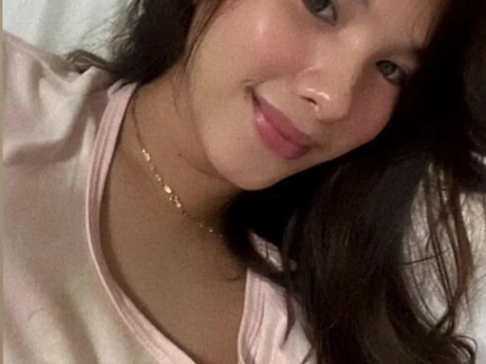 AveeMariahhh 離線 XXX 聊天