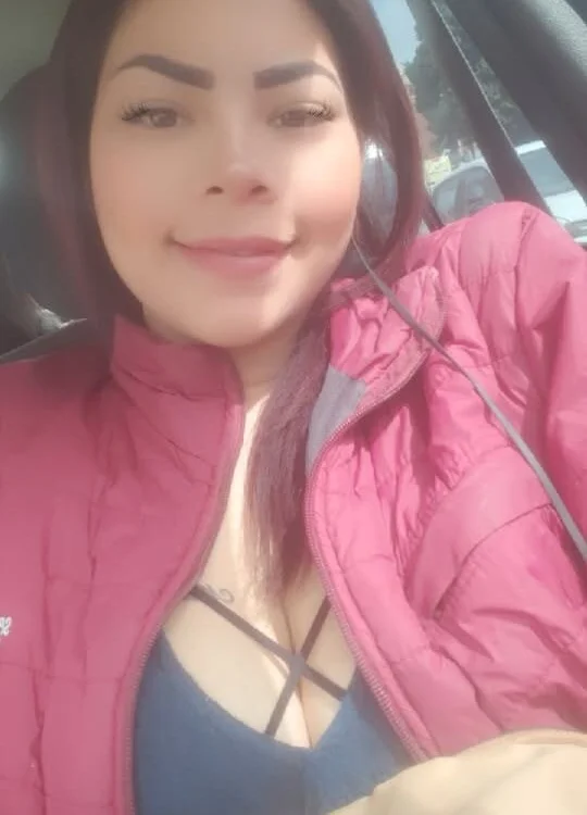 Tiffanny_Bms' Offline Chat Room