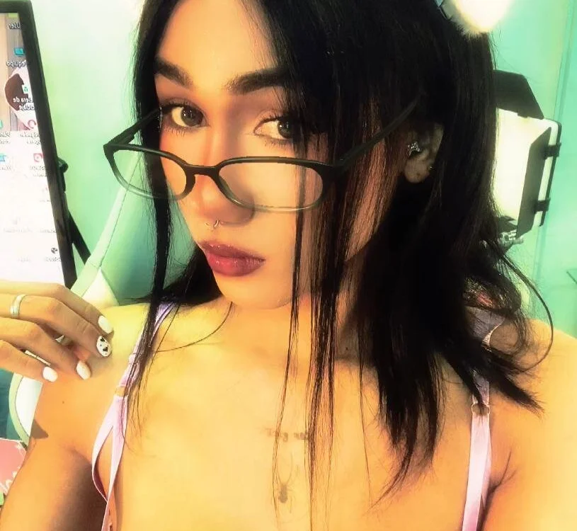 Offline XXX chat adharac19