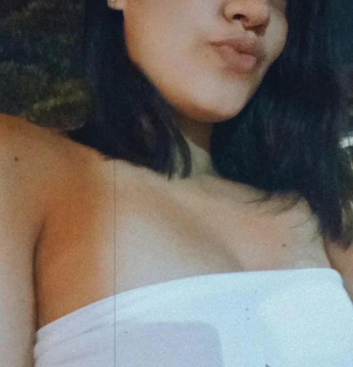 cutepetitee: συνομιλία ΧΧΧ εκτός σύνδεσης