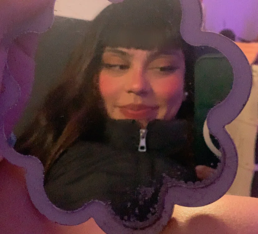 Offline XXX chat Emily_Andyy