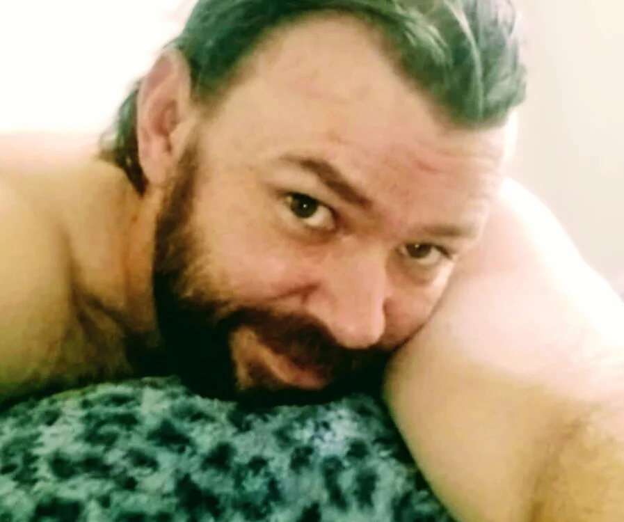 JamesIII1984 Offline XXX Chat