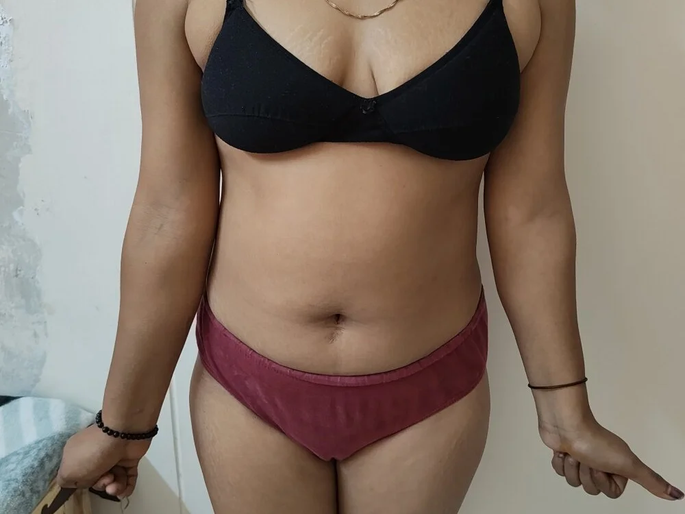 sakshi_jhan Offline XXX chat