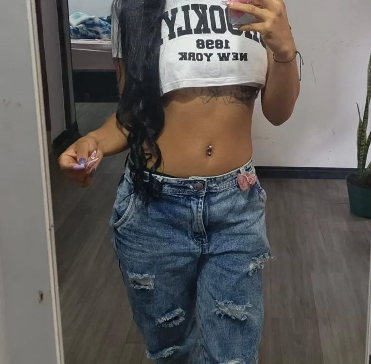 Kendall_b Chat XXX offline