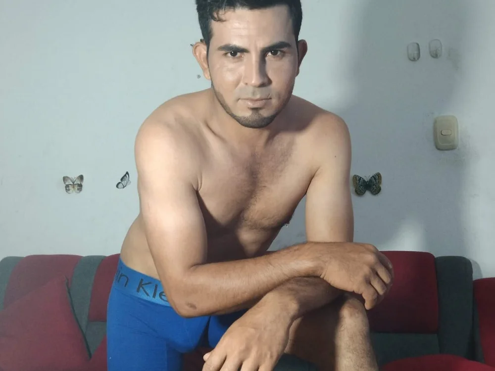 erick_hot1 Adlı Modelin Çevrimdışı Sohbet Odası