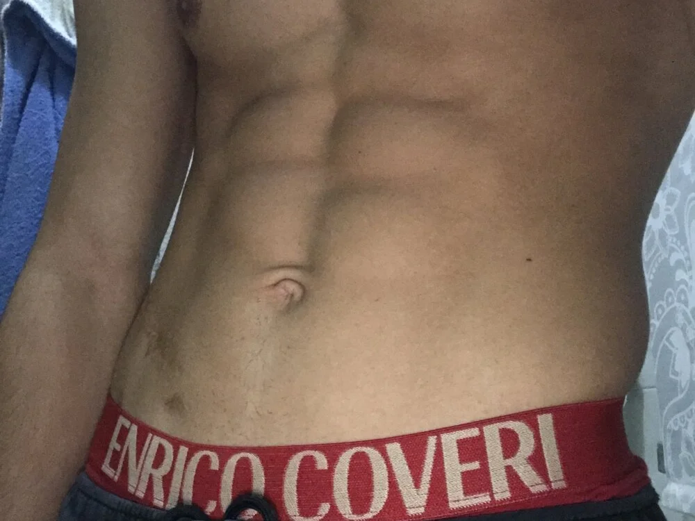 giovanni5281 離線 XXX 聊天