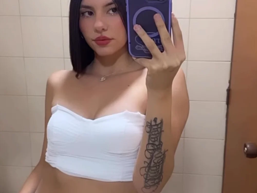 Offline XXX chat Katie_rawwww