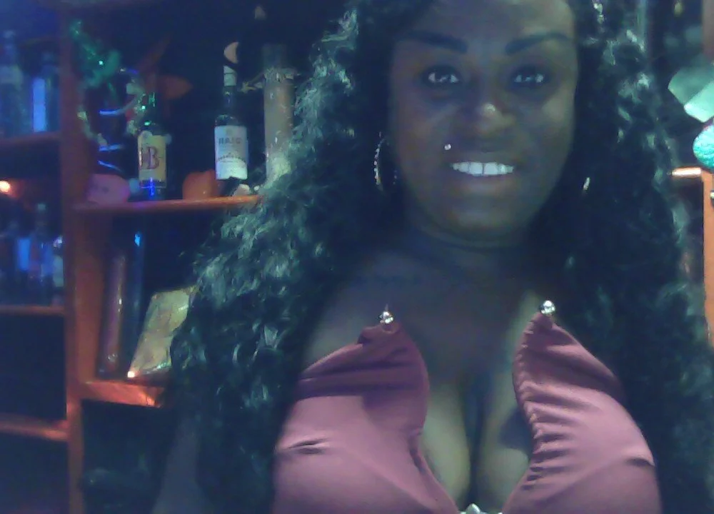 latinashot4 2