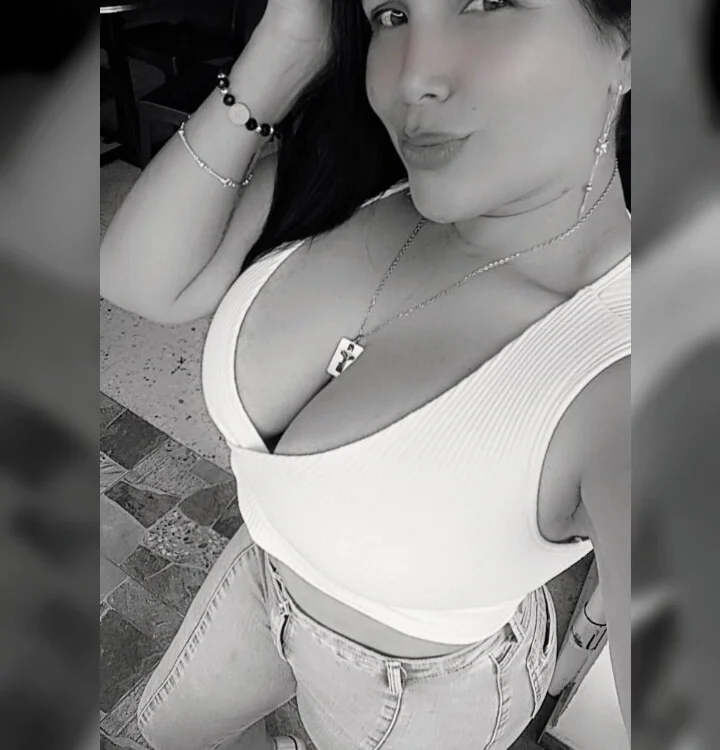 VIOLETA-17's Offline XXX Chat