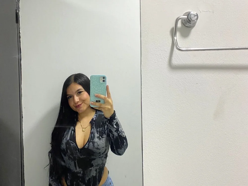 Lilit_Sex offline chatrum