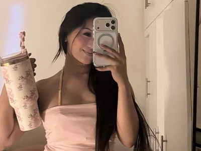 Sexyhotangelyn private show