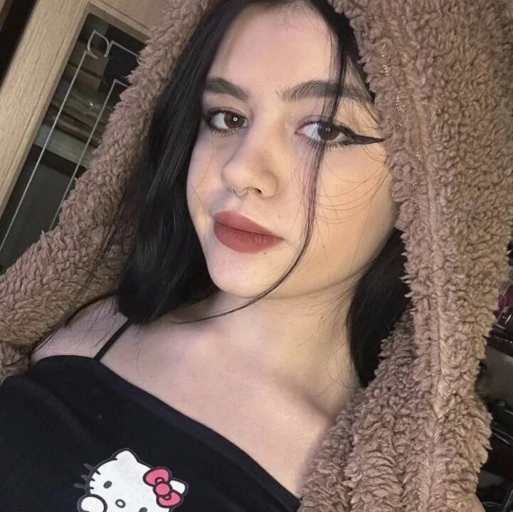 แชท XXX ออฟไลน์ของ DevoraHondel