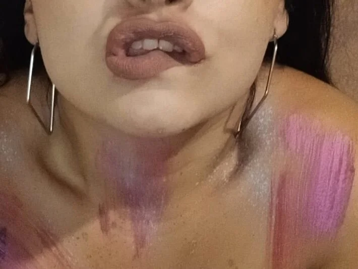 Milf_Tiffany: офлайн-секс-чат