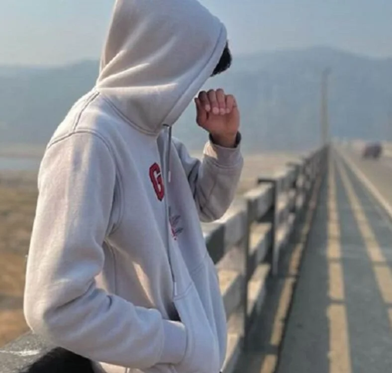 Khalidkoko2 離線 XXX 聊天