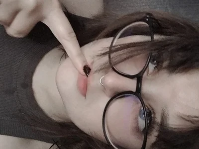 LilyRavelle Female Newwhite Free Cam Strip
