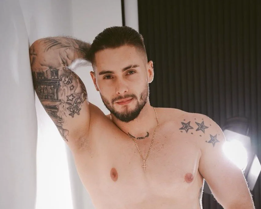 dominic_de_luca Chat XXX live