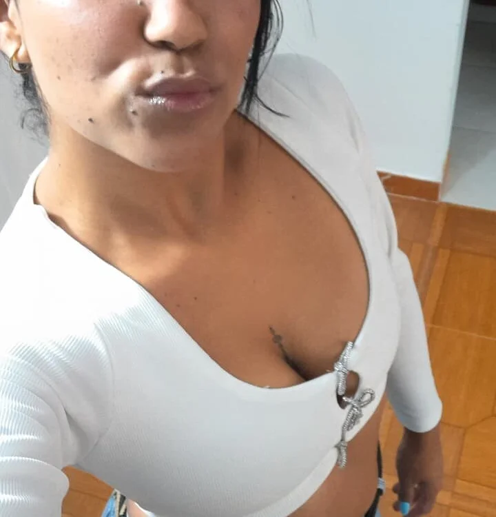 Ariadne_bluemar Offline XXX Chat