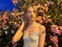Sleepy_Fairy's Offline Chat Room