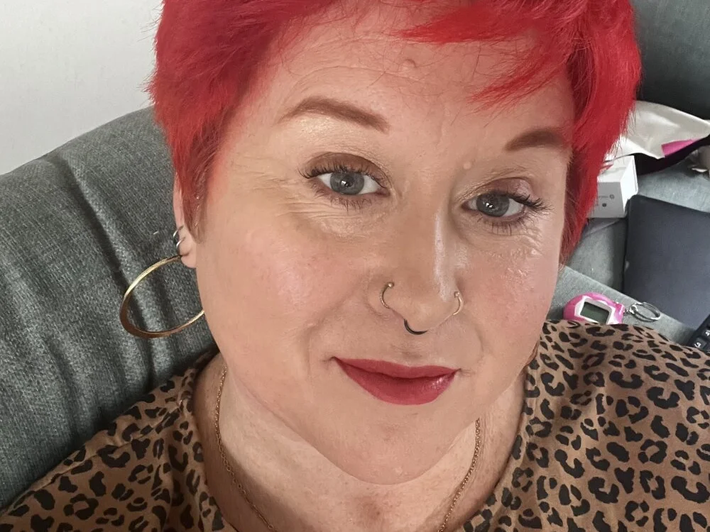 BustyRedxx offline XXX-chat