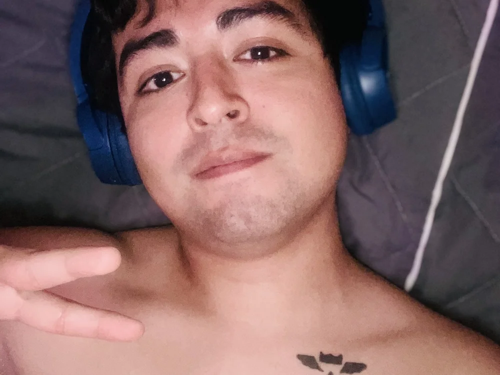 Gabo_Alex's Offline Chat Room
