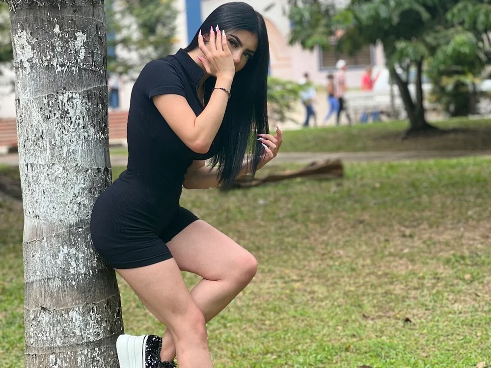 Tiffany_monroe_a's Offline XXX Chat