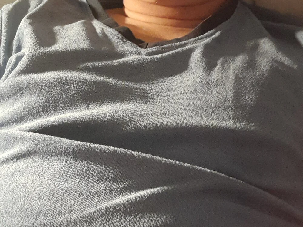 DonnyBonny1807's Offline XXX Chat