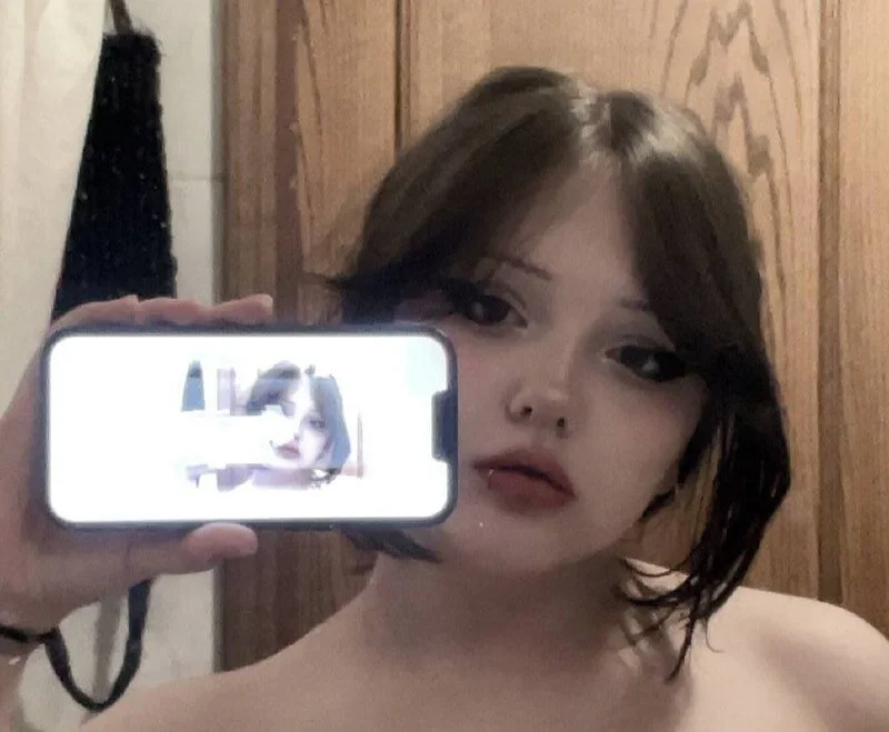 AshleeySweeet's Offline XXX Chat