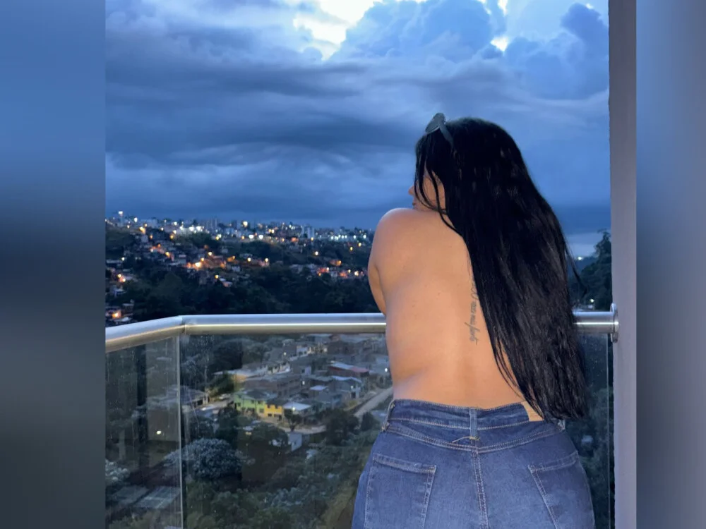 mia_cadela2 Offline XXX Chat