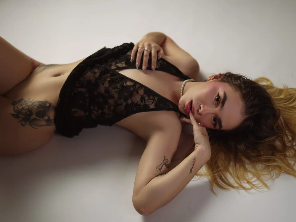 Chat XXX offline de Lucy_Vega